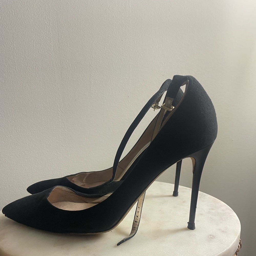 Jimmy Choo Lucy 100 Black D’Orsay Pumps Sz 38.5 w/ box and dust bags